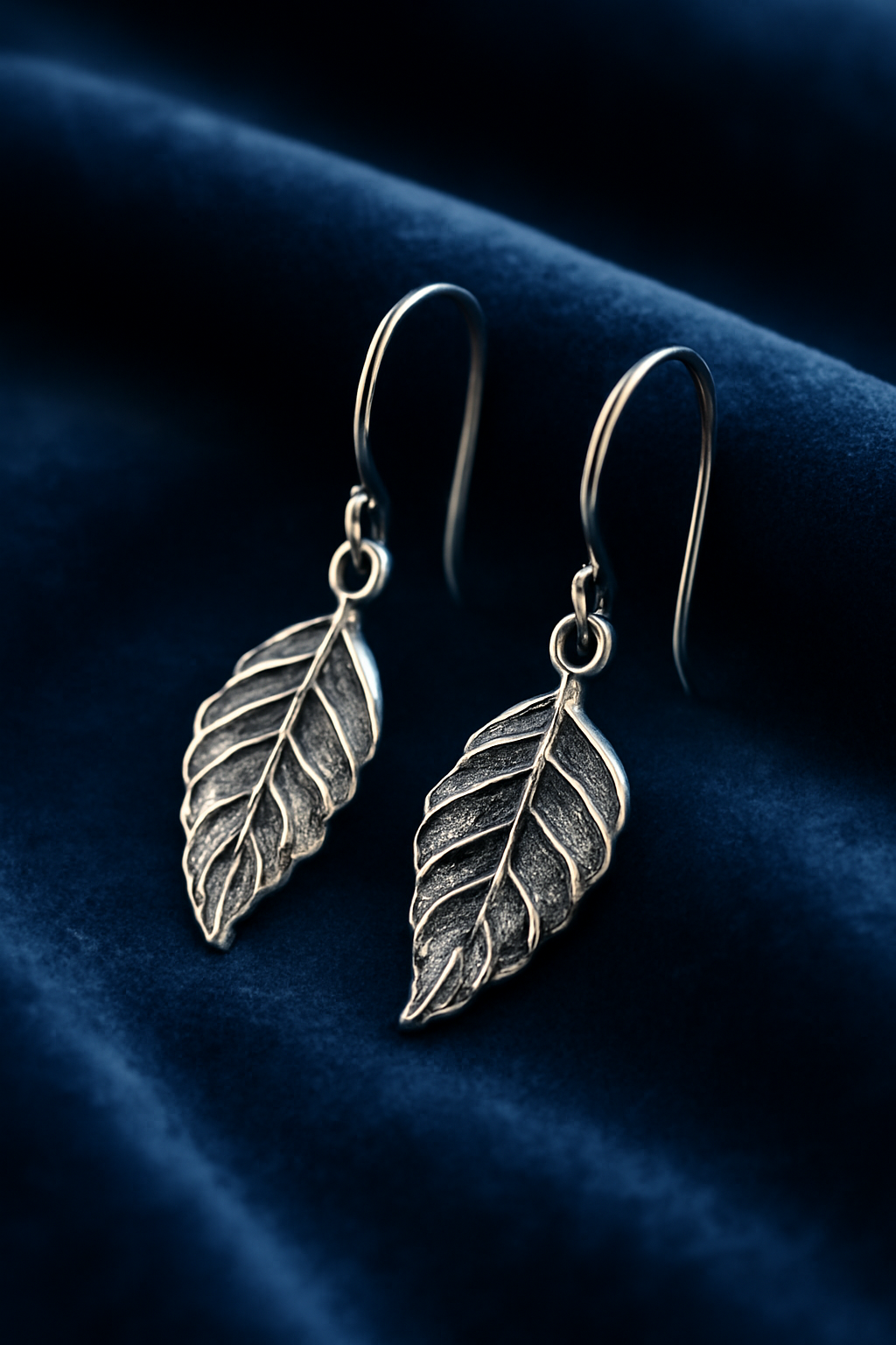 Antiqued 925 Sterling Silver Leaf Dangle Earrings