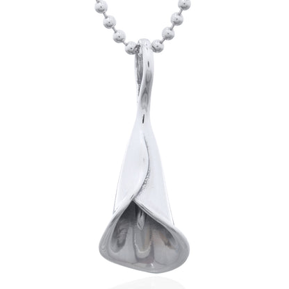 Calla Lily Sterling Silver Pendant – Floral Elegance