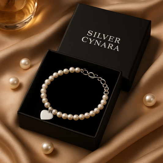 Silver Heart Disc on Pearl Beads Bracelet – Romantic Elegance