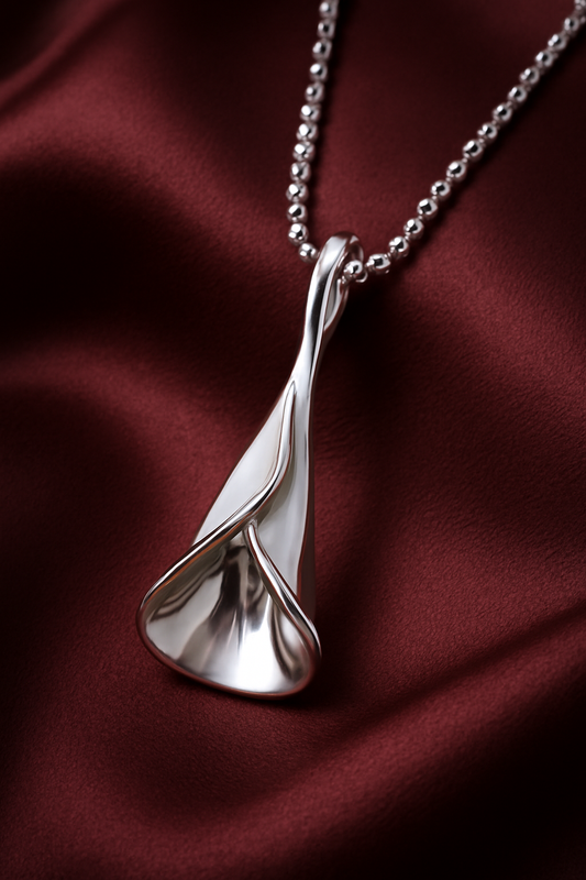 Calla Lily Sterling Silver Pendant – Floral Elegance